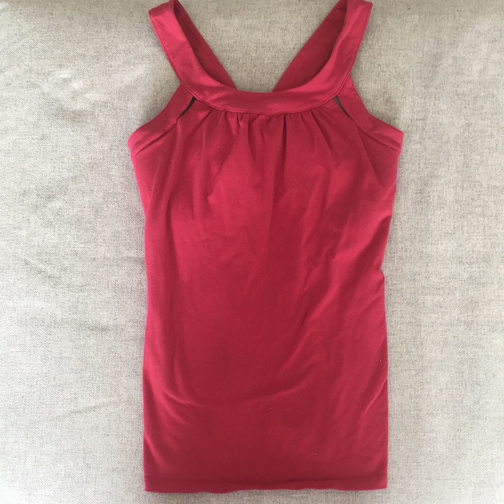 ATHLETA halter tank with built in bra